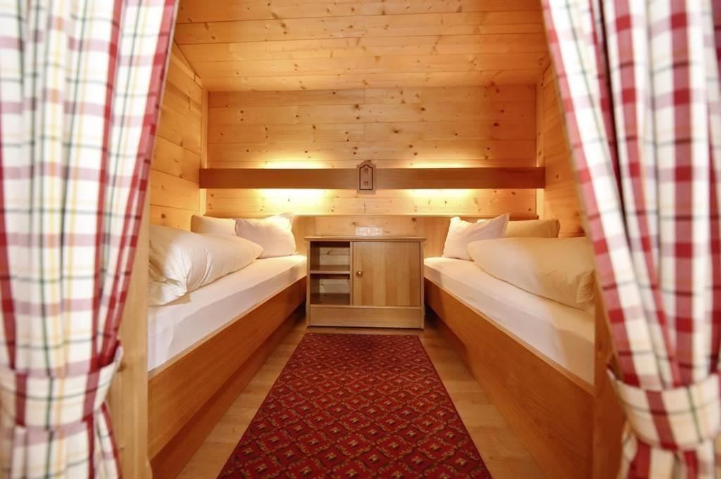 Bed and Breakfast Berghof Gundalatsch Гашум Экстерьер фото
