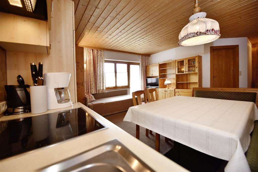 Bed and Breakfast Berghof Gundalatsch Гашум Экстерьер фото