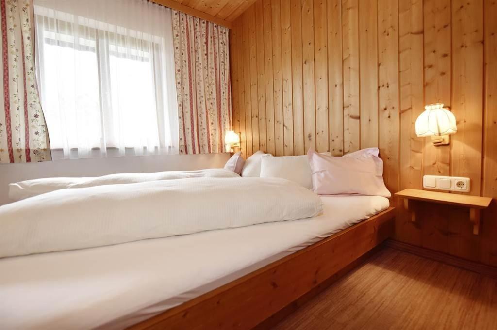 Bed and Breakfast Berghof Gundalatsch Гашум Экстерьер фото